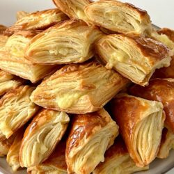 Milföy Gibi Kat Kat Çıtır Peynirli Börek Tarifi