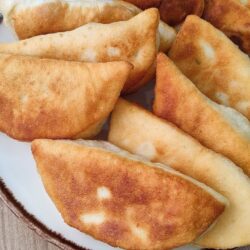 Yağ Çekmeyen Dev Gibi Kabaran Mayalı Pişi Tarifi