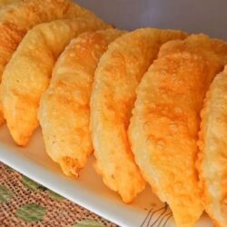 Fosur Fosur Kabaran Çiğ Börek Tarifi