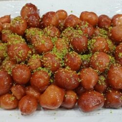 Yağ Çekmeyen Çıtır Çıtır Lokma Tatlısı Tarifi