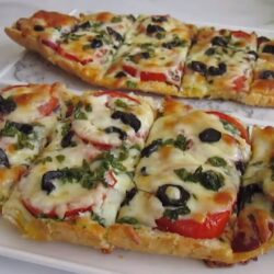 1 Ekmekle 5 Dakikada Bol Lezzetli Çıtır Pide Tarifi