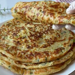 5 Dakikada Tavada Çörek Tarifi