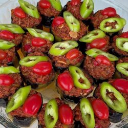 Az Kıyma İle Porsiyonluk Mini Karnıyarık Tarifi