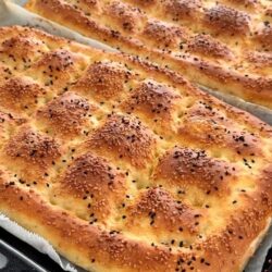 Ev Yapımı Yumuşacık Ramazan Pidesi Tarifi