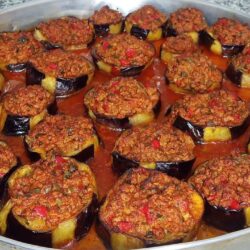 Fırında Kıymalı Patlıcanlı Kebap Tarifi
