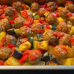 Fırında Kızartmadan Sebzeli Köfte Tarifi
