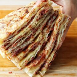 Hazır Yufka İle 5 Dakikada Gözleme Tarifi