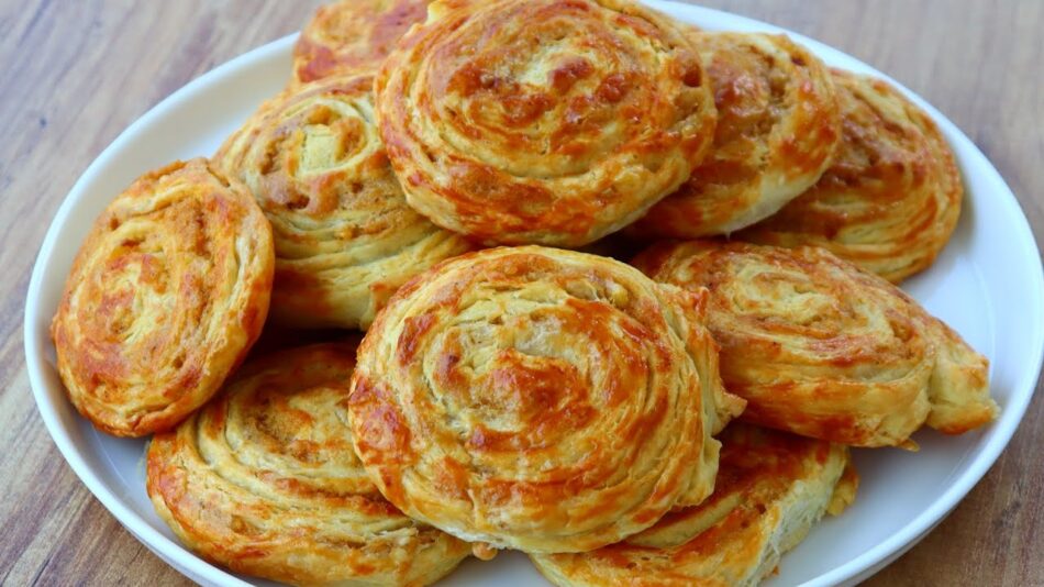 Kat Kat Rulo Katmer Börek Tarifi