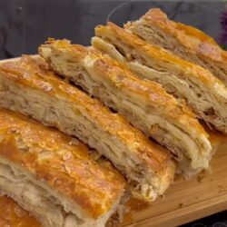 Kat Kat Yumuşacık Cevizli Çörek Tarifi