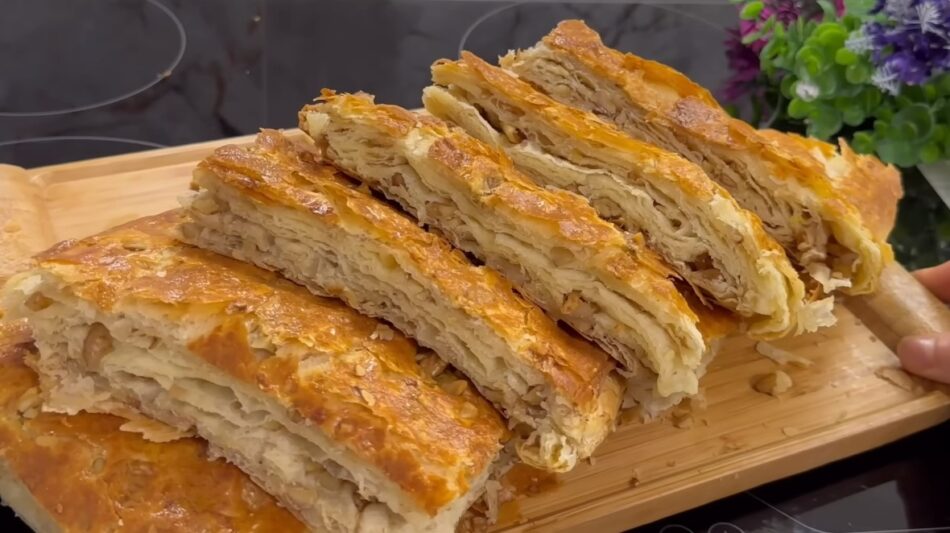 Kat Kat Yumuşacık Cevizli Çörek Tarifi