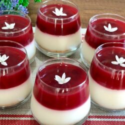 Vişne Soslu Kolay Sütlü Tatlı Tarifi