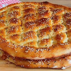 Yumuşacık Hakiki Ramazan Pidesi Tarifi