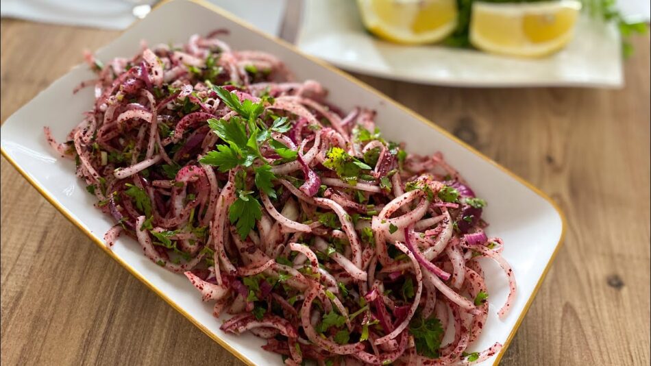 Adana Usulü Soğan Salatası Tarifi