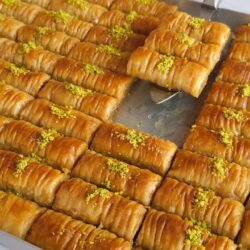 Ev Yapımı Cevizli Burma Baklava Tarifi