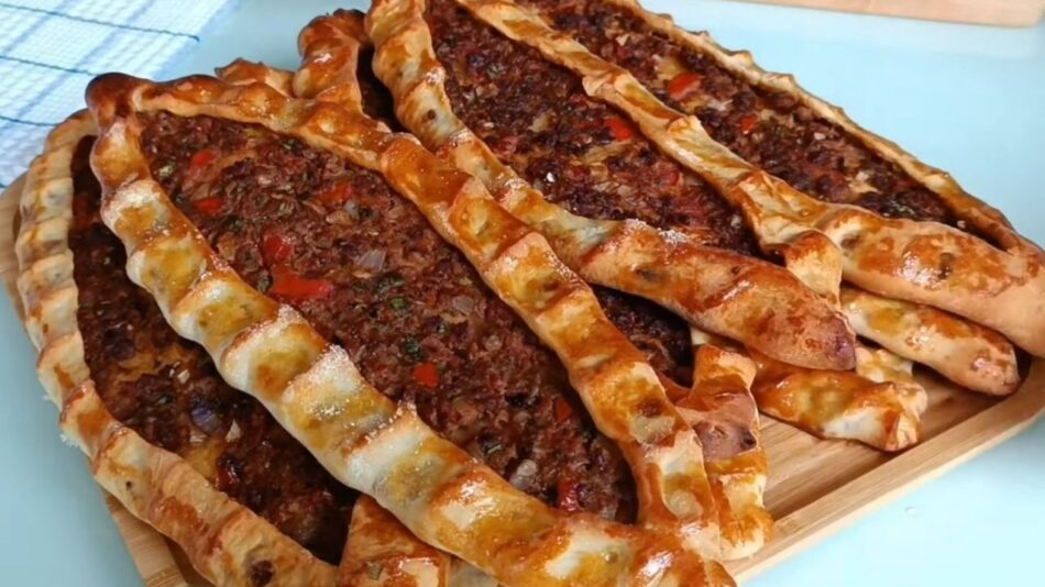 Gerçek Pide Ustasından Kıymalı Pide Tarifi