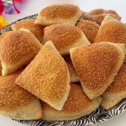 Puf Puf Kabaran Tavada Susamlı Pişi Tarifi