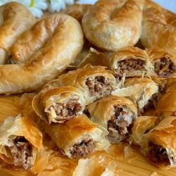 Tüm Püf Noktalarıyla El Açması Çıtır Börek Tarifi