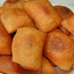 1 Paket Kabartma Tozu İle Puf Puf Pişi Tarifi