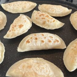 5 Dakikada Yumuşacık Gözleme Tarifi