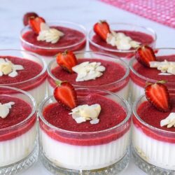 Dondurma Tadında Soslu Sütlü Tatlı Tarifi