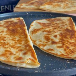 El Açması Lezzetinde Lavaş Gözleme Tarifi