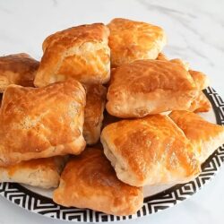 Milföy Tadında Çıtır Çıtır Kolay Börek Tarifi