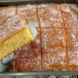 5 Dakikada Tam Kıvamında En Lezzetli Kek Tarifi