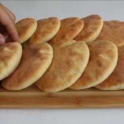 Balon Gibi Kabaran Yumuşacık Pita Ekmek Tarifi