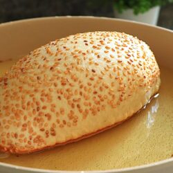 Balon Gibi Şişen Yumuşacık Susamlı Pişi Tarifi