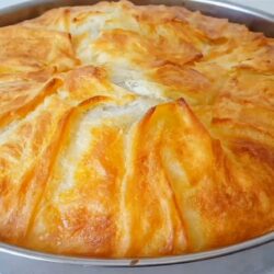 Kabardıkça Kabaran Peynirli Börek Tarifi