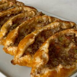 Milföy Hamuru İle Kıymalı Pide Tarifi