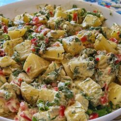 Özel Soslu Patates Salatası Tarifi