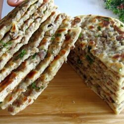 Yumuşacık Hamuruyla Kıymalı Gözleme Tarifi