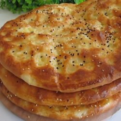 Yumuşacık Patates Dolgulu Mayalı Pide Tarifi