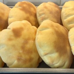 Fırında 10 Dakikada Kolay Pita Ekmek Tarifi