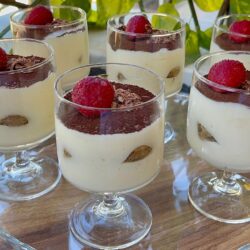 İpek Gibi Kremasıyla Kupta Tiramisu Tarifi