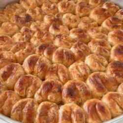 Kat Kat Çıtır Çıtır Lokmalık Tepsi Böreği Tarifi