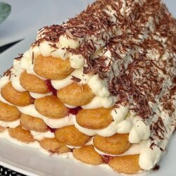 5 Dakikada Fırınsız Kolay Pasta Tarifi