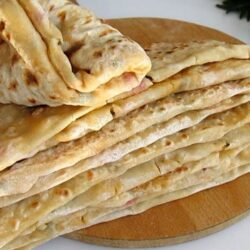 Anne Usulü Bol Lezzetli Mayasız Gözleme Tarifi