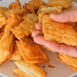 El Açması Çıtır Çıtır Milföy Börek Tarifi
