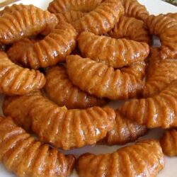 Kıyır Kıyır Şerbetli Kolay Tatlı Tarifi