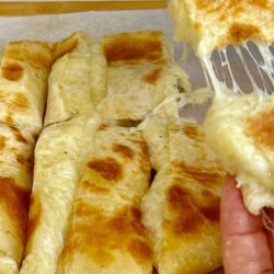 Patatesli Peynirli Mayasız Ekmek Tarifi