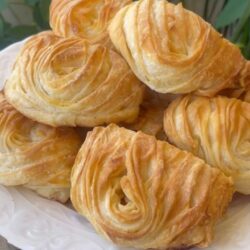 Sırrı Katlamasında Çıtır Midye Börek Tarifi
