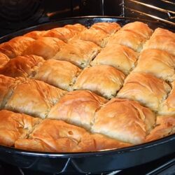 Sırrı Maden Suyunda Gizli Çıtır Börek Tarifi
