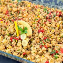 Sırrı Sosunda Makarna Salatası Tarifi