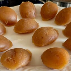 1 Bardak Unla İpek Gibi Un Helvası Tarifi