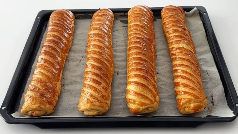 El Açması En Lezzetli Rulo Börek Tarifi