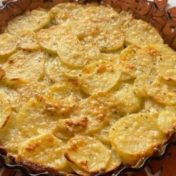 Fırında Peynirli Patates Tarifi