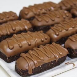 5 Dakikada Hazır Fırınsız Tatlı Tarifi