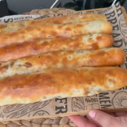 Az Malzemeyle Evde Kır Pidesi Tarifi